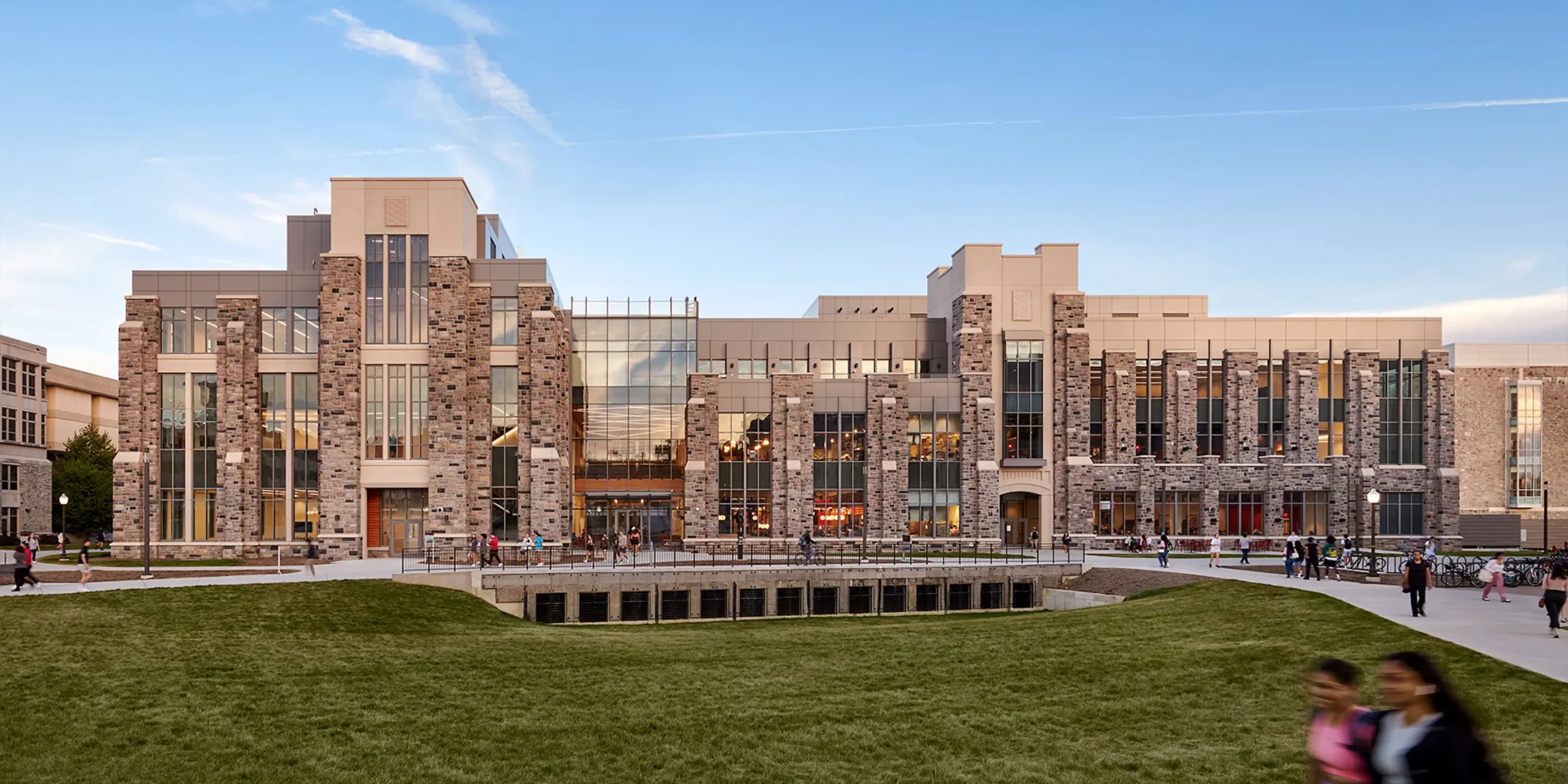 Hitt Hall at Virginia Tech, Exterior View