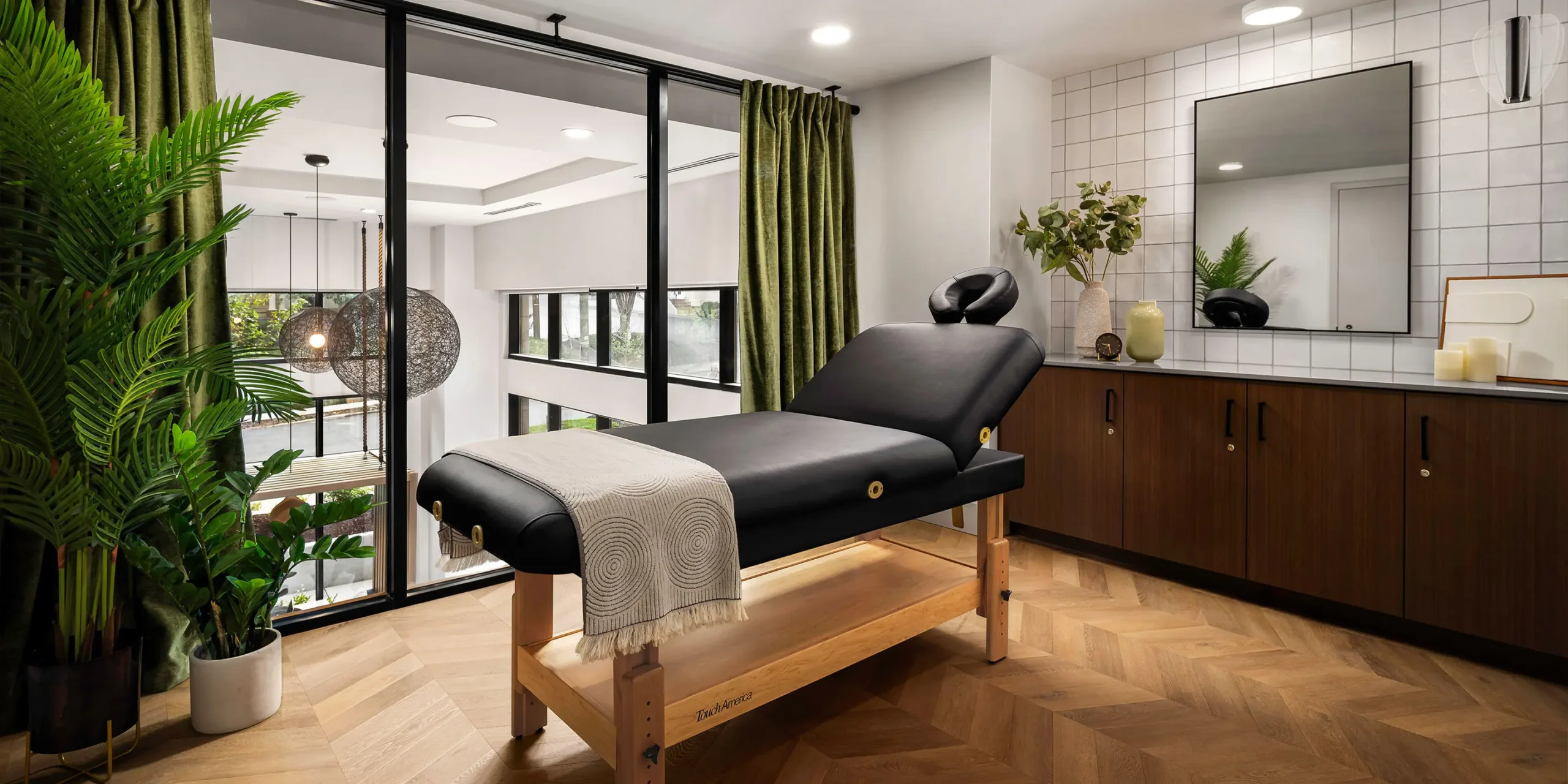 Solis Midtown Multifamily, Massage Room