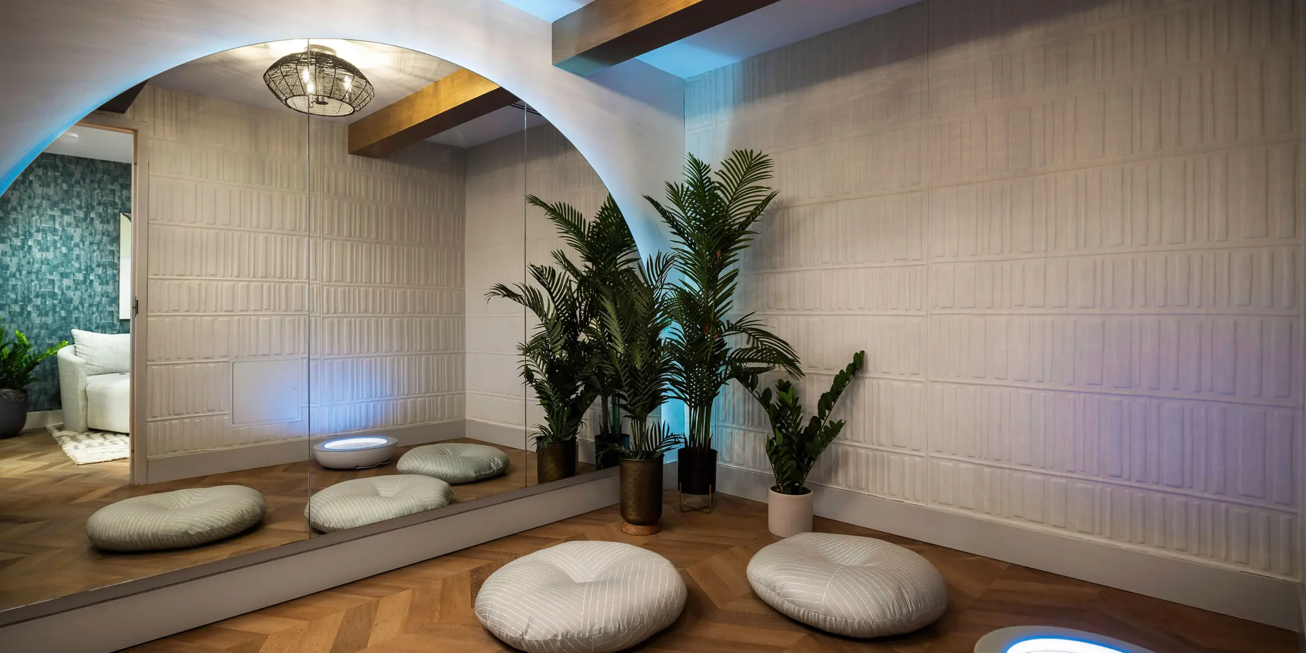 Solis Midtown Multifamily, Interior Spa Room